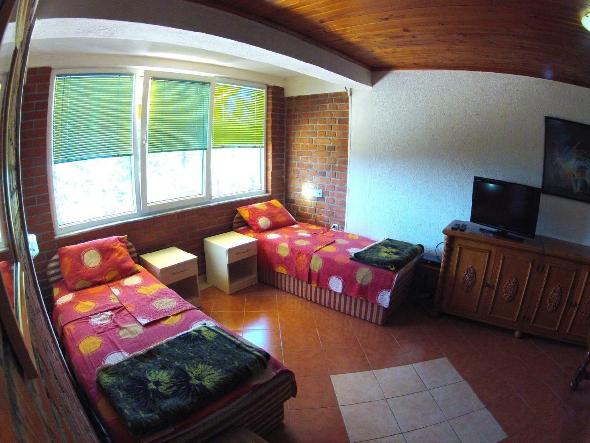 Apartment Forest And Lake Lagadin Exterior foto